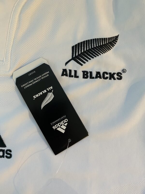 2011 All Blacks Alternate Players Jersey with Tags - Image 6